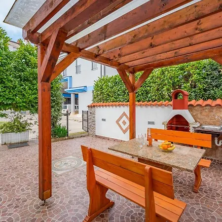 Roki Apartment