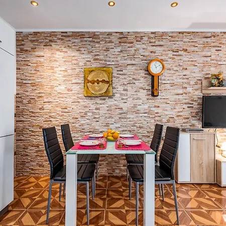 Apartment Roki